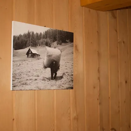 Bedrooms In Kratten *